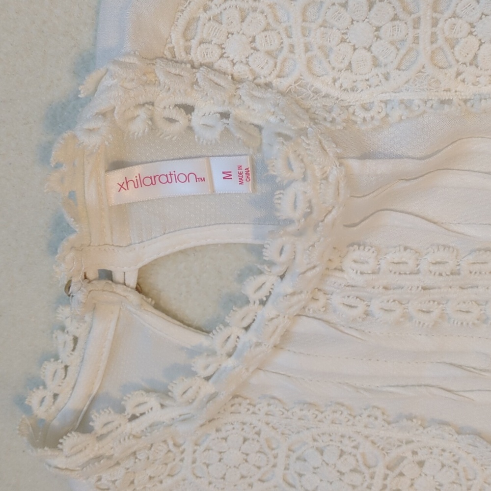 Cream Crochet Blouse - Picture 4 of 10